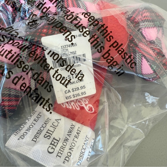 NWT Victoria's Secret PINK Holiday Mini Plaid Dog Plush Stuffed Animal 2025 - Picture 4 of 4